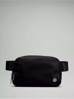 Lululemon Everywhere Belt Bag 1L Black